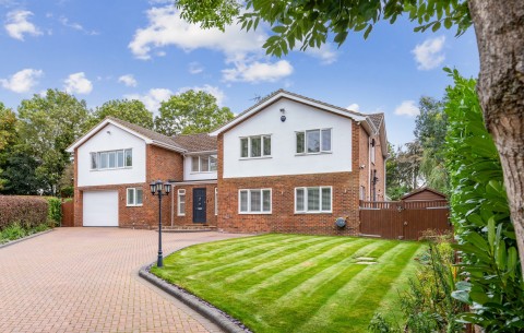 View Full Details for Manor Way, Letchworth Garden City, Hertfordshire